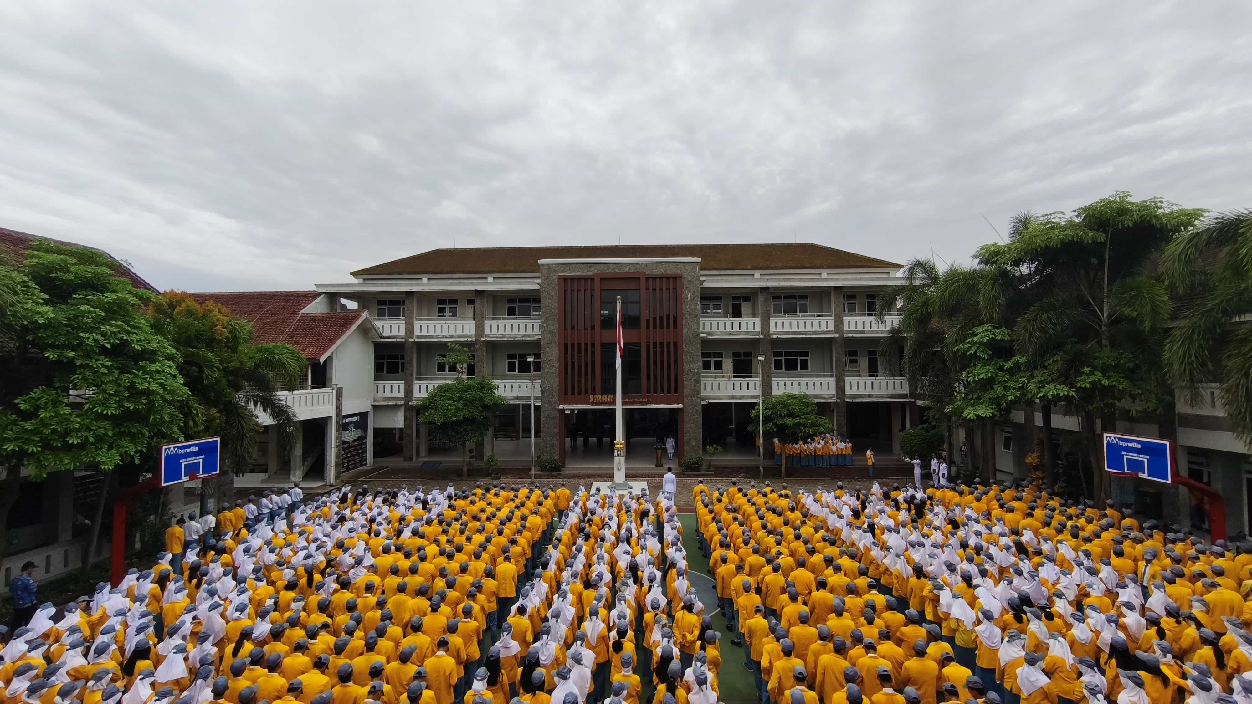 SMA Negeri 1 Jember Peringati Hari Pahlawan 2025 dengan Semangat Meneladani Nilai Perjuangan