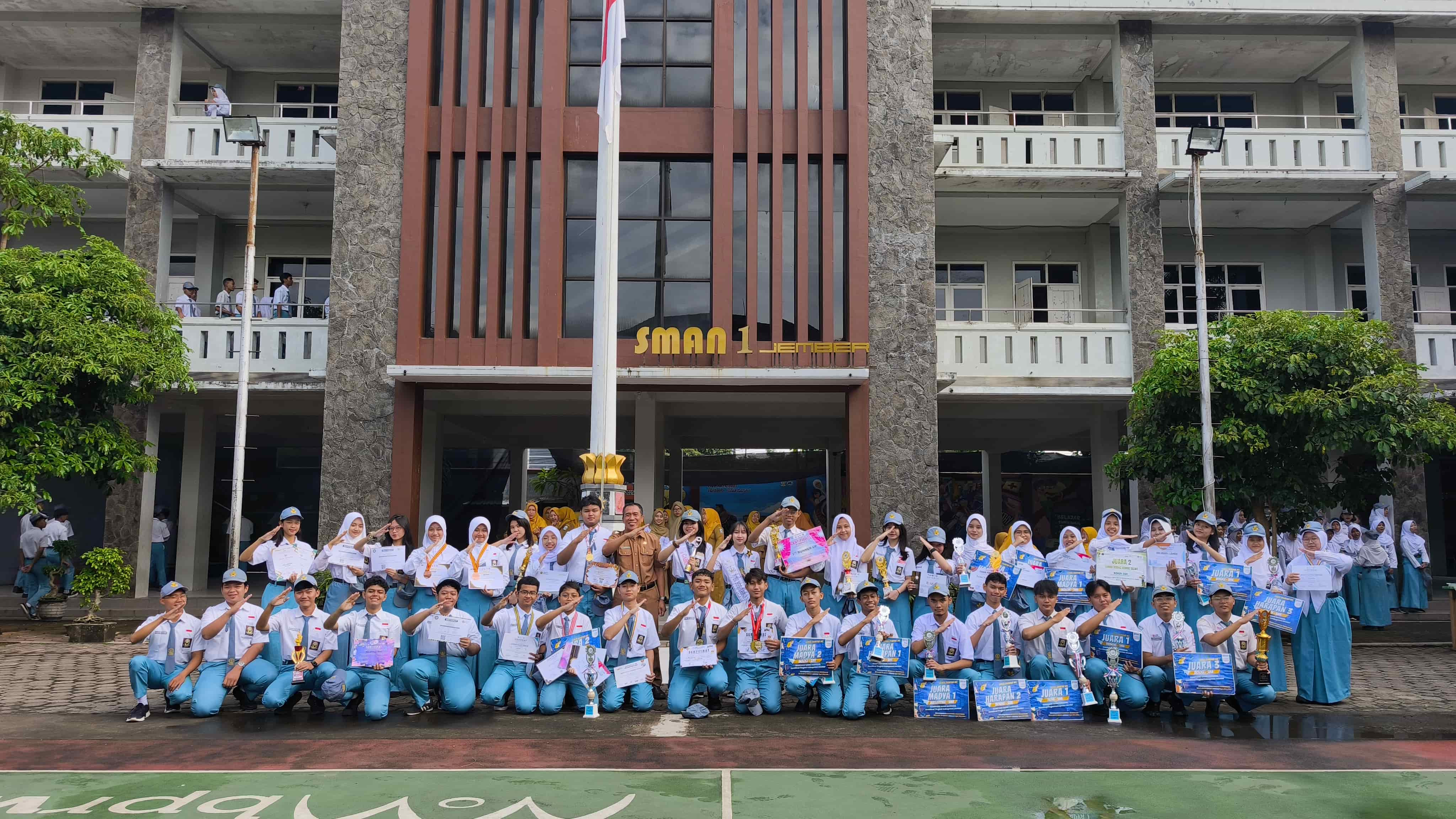 Deretan Prestasi Membanggakan Siswa SMA Negeri 1 Jember di Berbagai Ajang Akademik dan Nonakademik