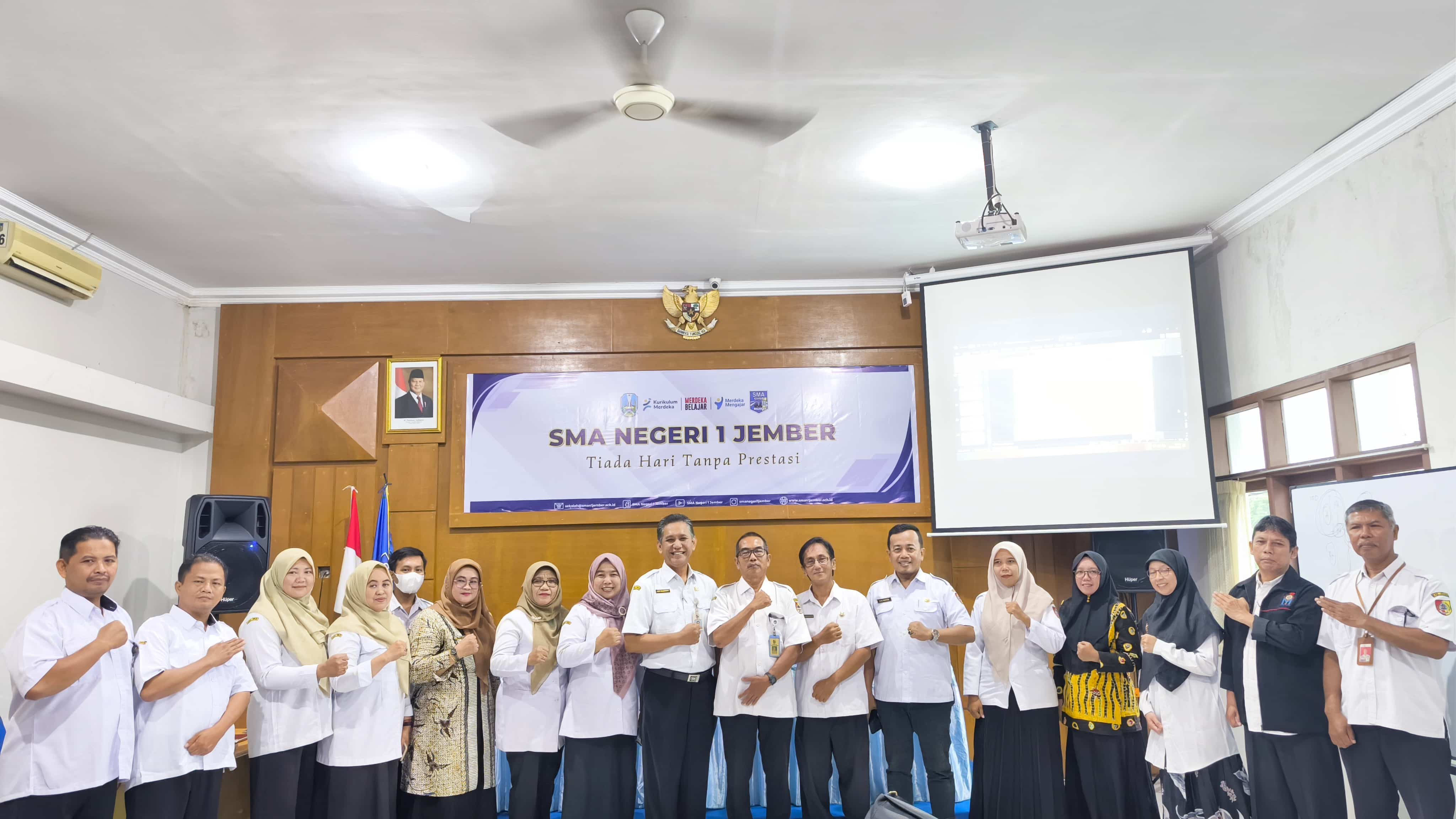 Sosialisasi Sistem Penerimaan Murid Baru (SPMB) di SMA Negeri 1 Jember