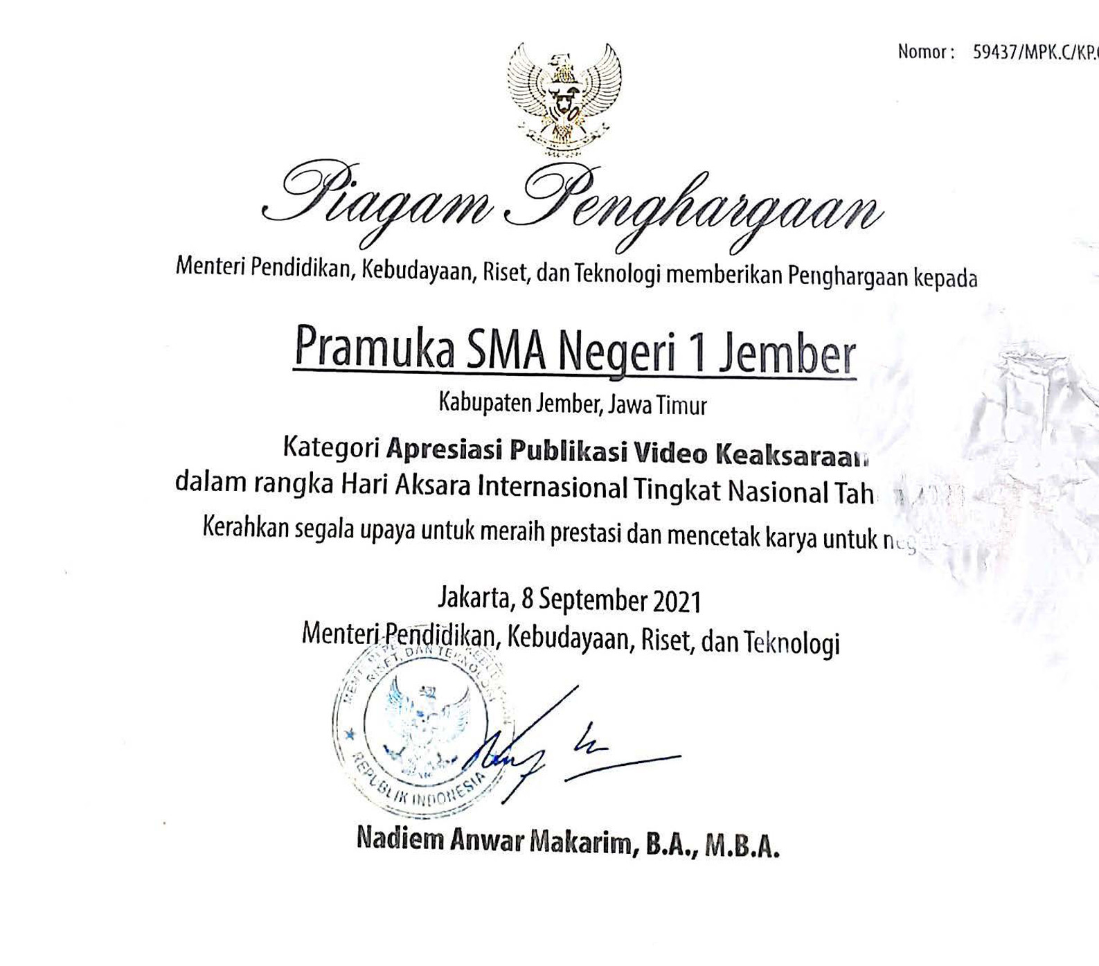 Pramuka SMA Negeri 1 Jember Menerima Penghargaan Apresiasi Publikasi Video Keaksaraan