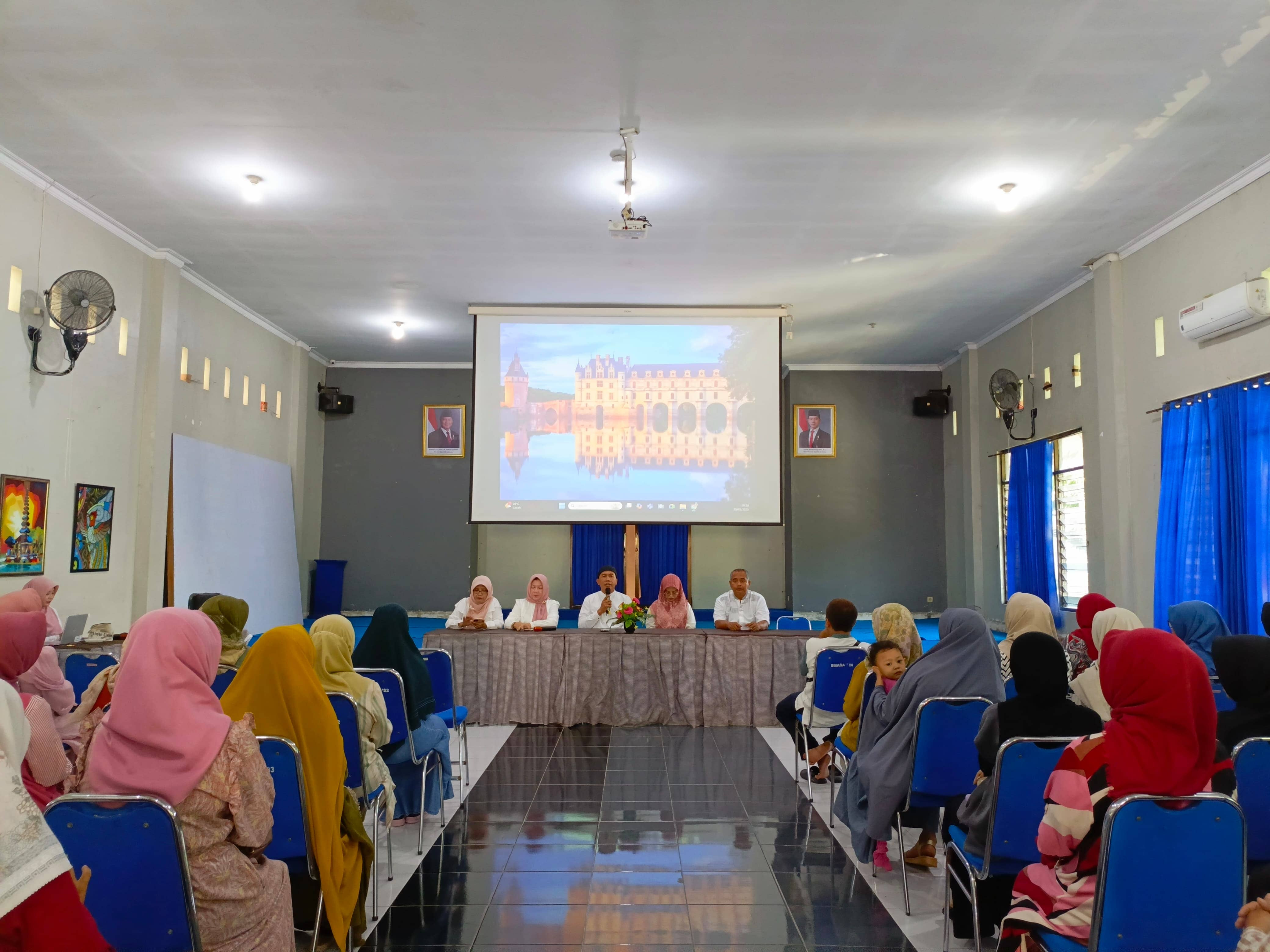 Penguatan Rencana Studi Lanjut bagi Wali Murid Siswa Lolos SNBP 2025 SMA Negeri 1 Jember